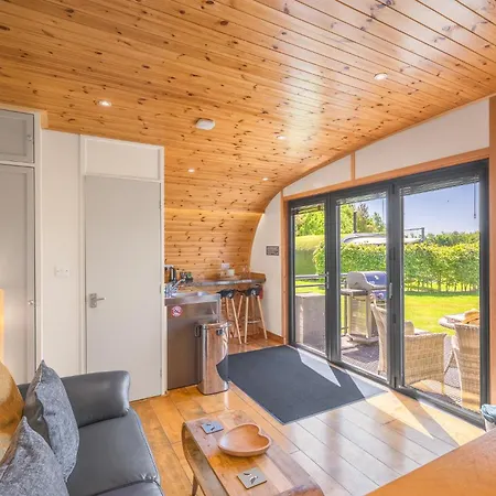 Kingsdale Luxury Pod With Hot Tub At Fell View Park Apartman