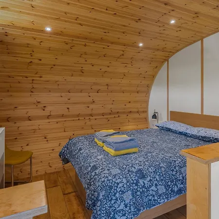 Kingsdale Luxury Pod With Hot Tub At Fell View Park Apartman