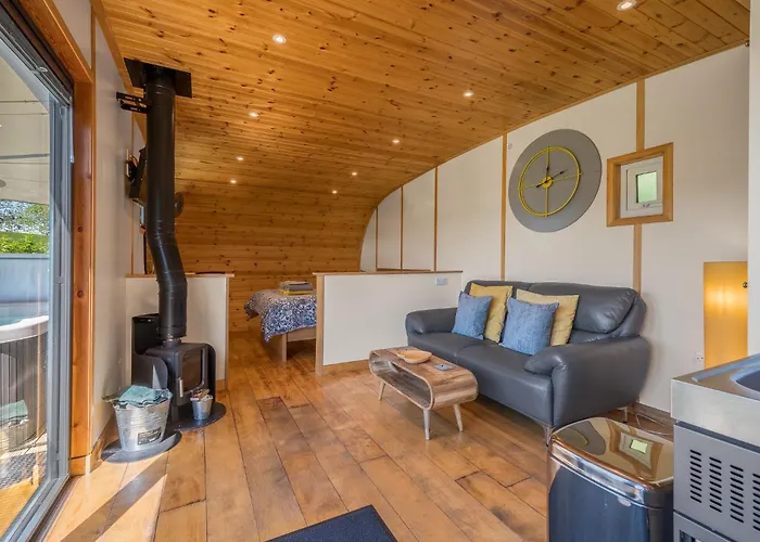 Kingsdale Luxury Pod With Hot Tub At Fell View Park