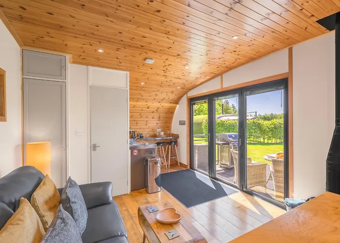 Kingsdale Luxury Pod With Hot Tub At Fell View Park Apartment