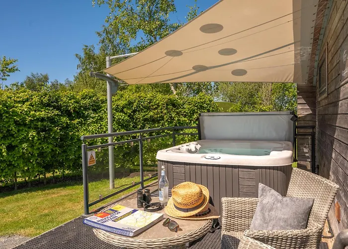 Kingsdale Luxury Pod With Hot Tub At Fell View Park * Kirkby Lonsdale