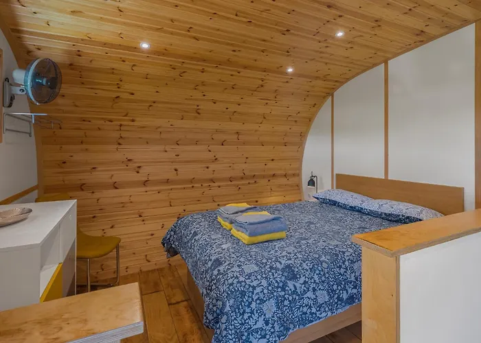 Kingsdale Luxury Pod With Hot Tub At Fell View Park Apartment